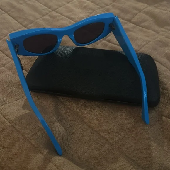 Balenciaga Sunglasses BB0243S - Picture 3 of 15